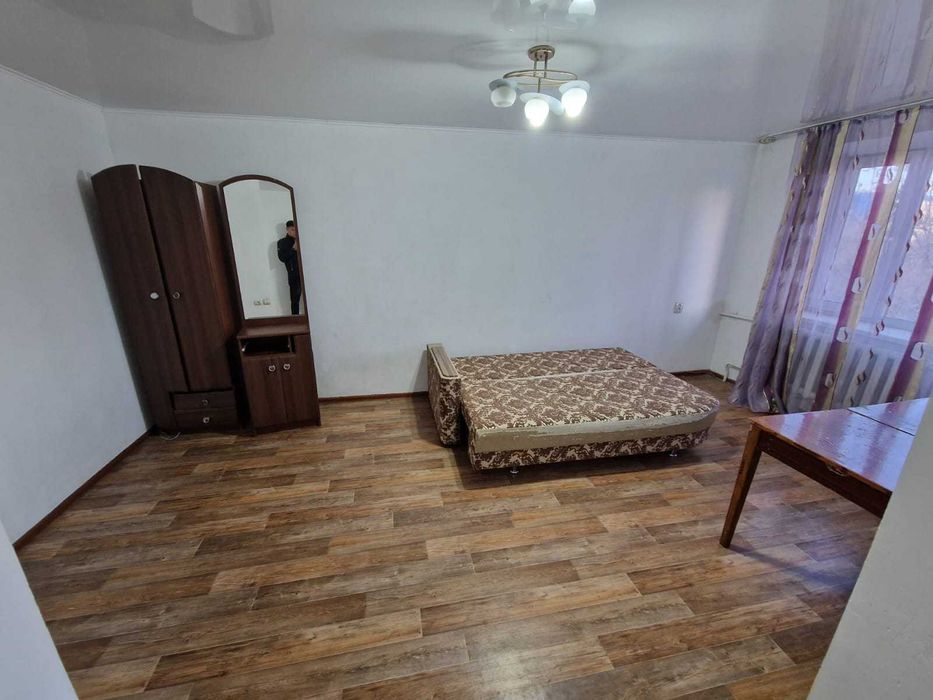 Продам 1 комнатную квартиру в центре