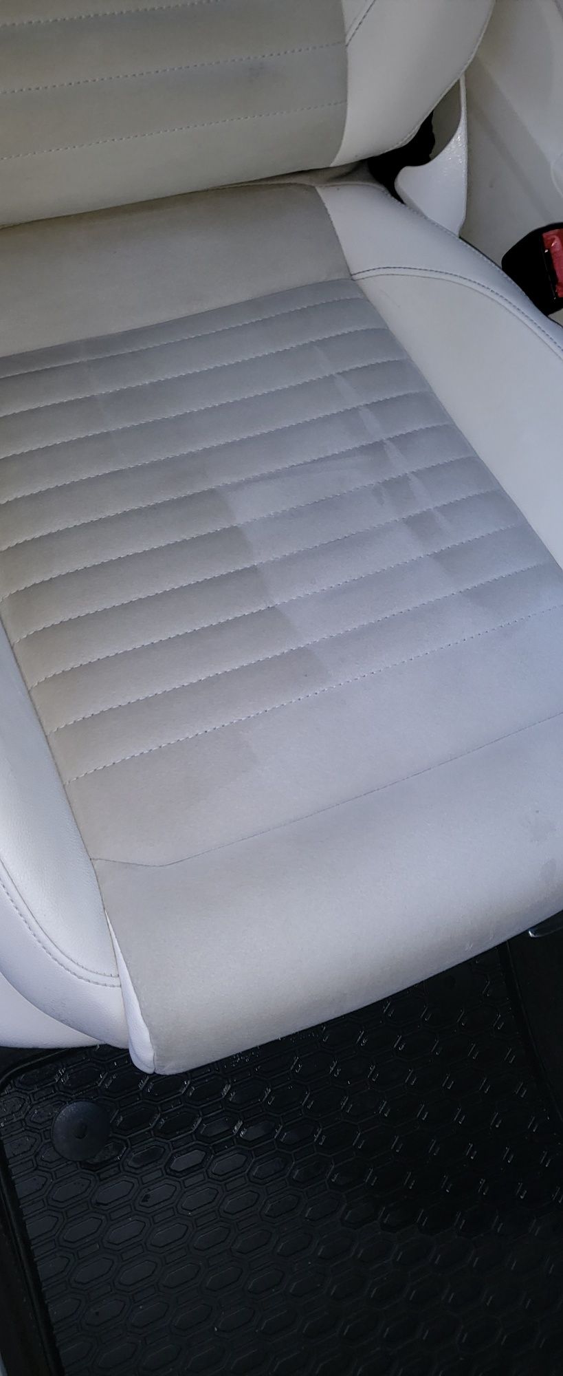 Detailing auto, servicii profesionale curatare interior polish  exteri