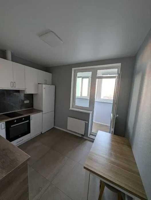 Двустаен имот в кв.Света Троица