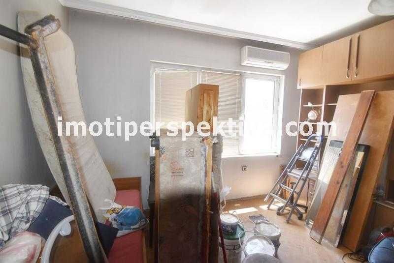 Продава се Етаж от къща в Пловдив, Христо Смирненски - 140 кв.м за 1093 €/кв.м - Снимка #2