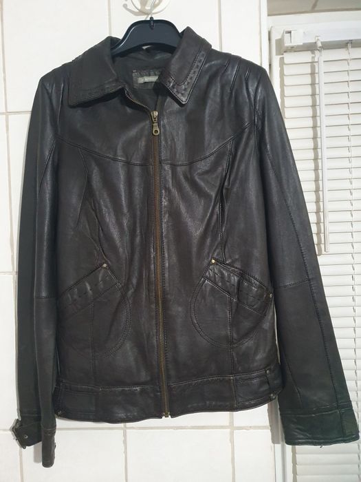 Geaca de piele in conditii foarte bune! nepurtata