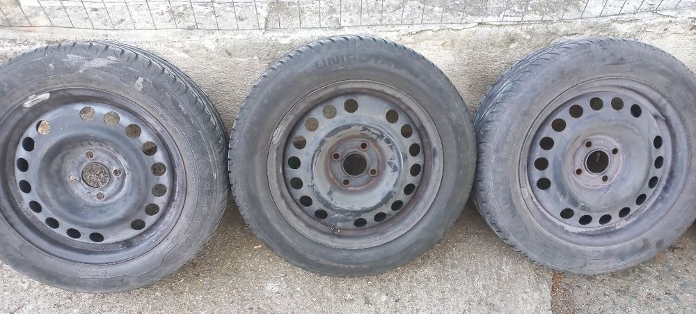 4х100 Джанти 15 за Опел и 185 60 15 Унироял