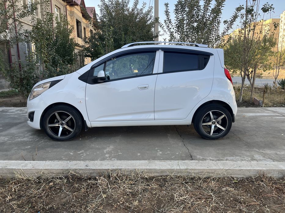 spark 2019 avtomat sotiladi