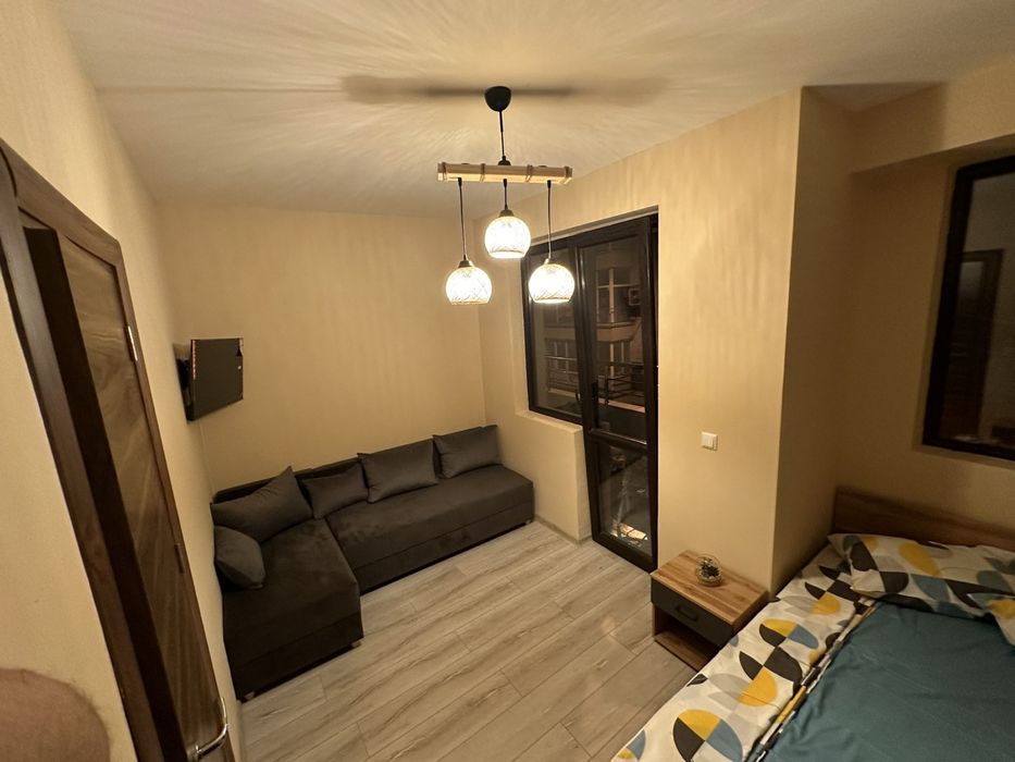 Дава се под наем Тристаен апартамент в Варна, Погреби - 98 кв.м за 663 € - Снимка #5