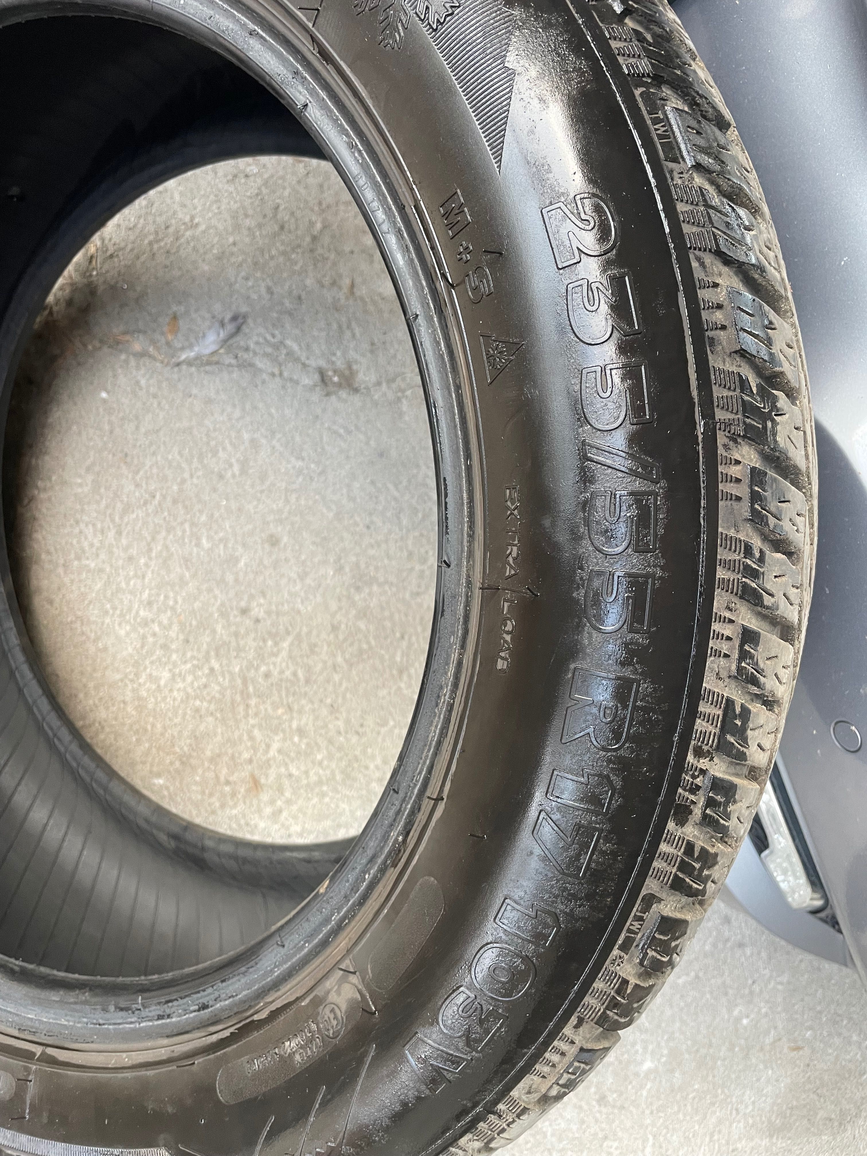 Зимни гуми 235/55R17