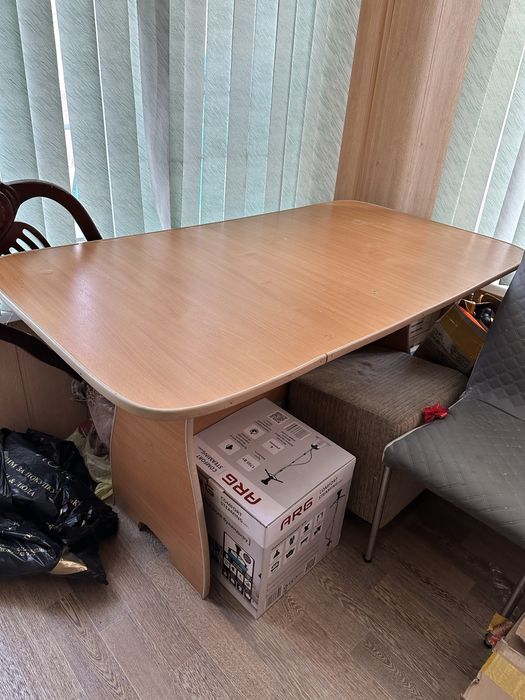 Продам кухоный стол
