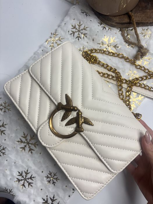 Нова чанта Pinko