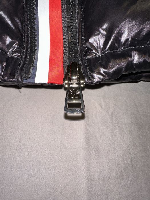 Moncler мъжко пухено яке