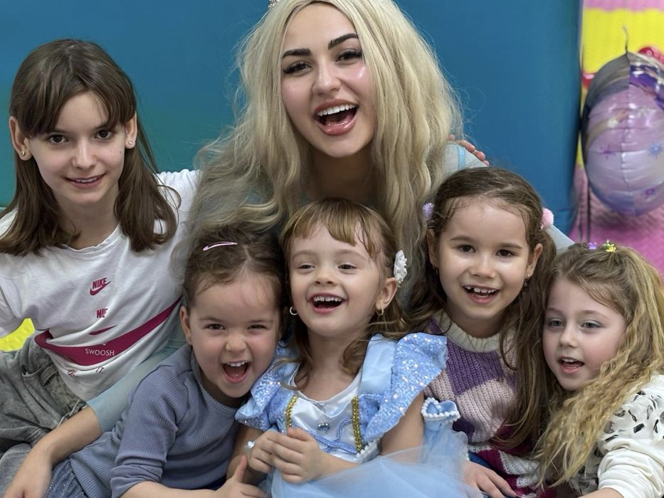 Animatori de Vis – Magie, Distracție și Zâmbete la Fiecare Petrecere!