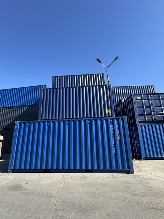 Container maritim