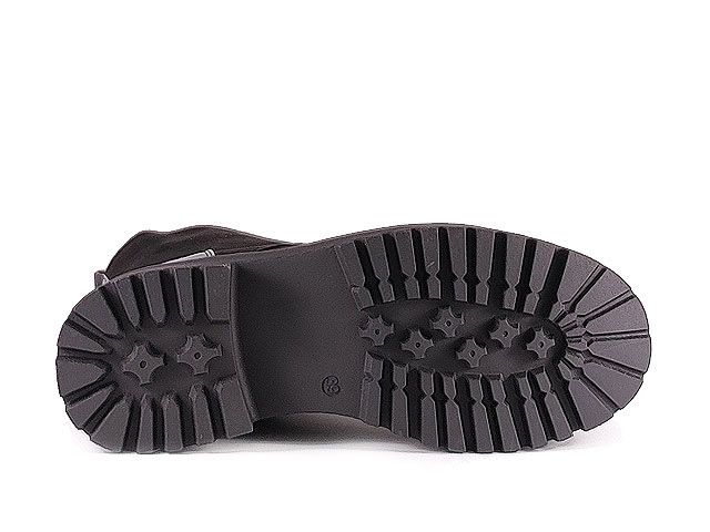 Дамски черни боти от еко велур с топла вата