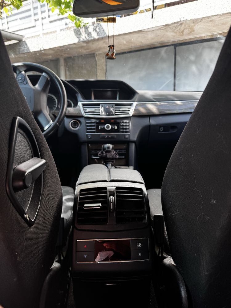 Мерцедес Бенз Е220 CDI blue efficiency
