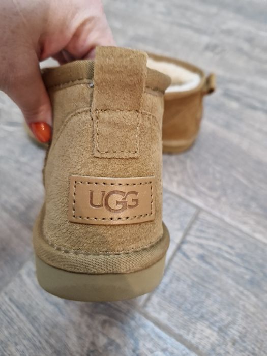 Cizme ugg mini noua nr.39