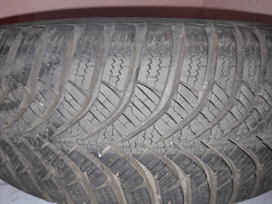 Anvelope iarnă Hankook 165/60 R14–stare excelentă, DOT 2722