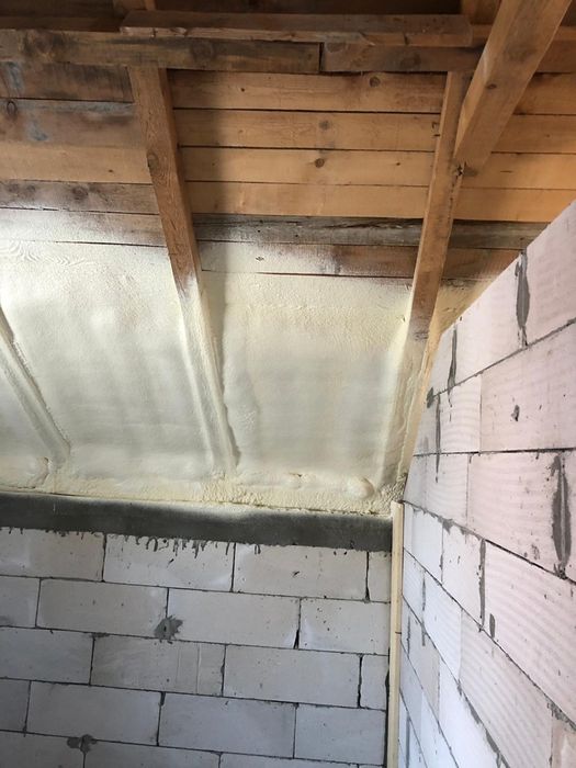 Izolatii spuma poliuretanica. Materialele Premium