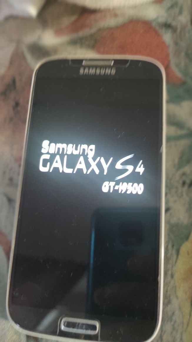 Samsung s4 gt19500