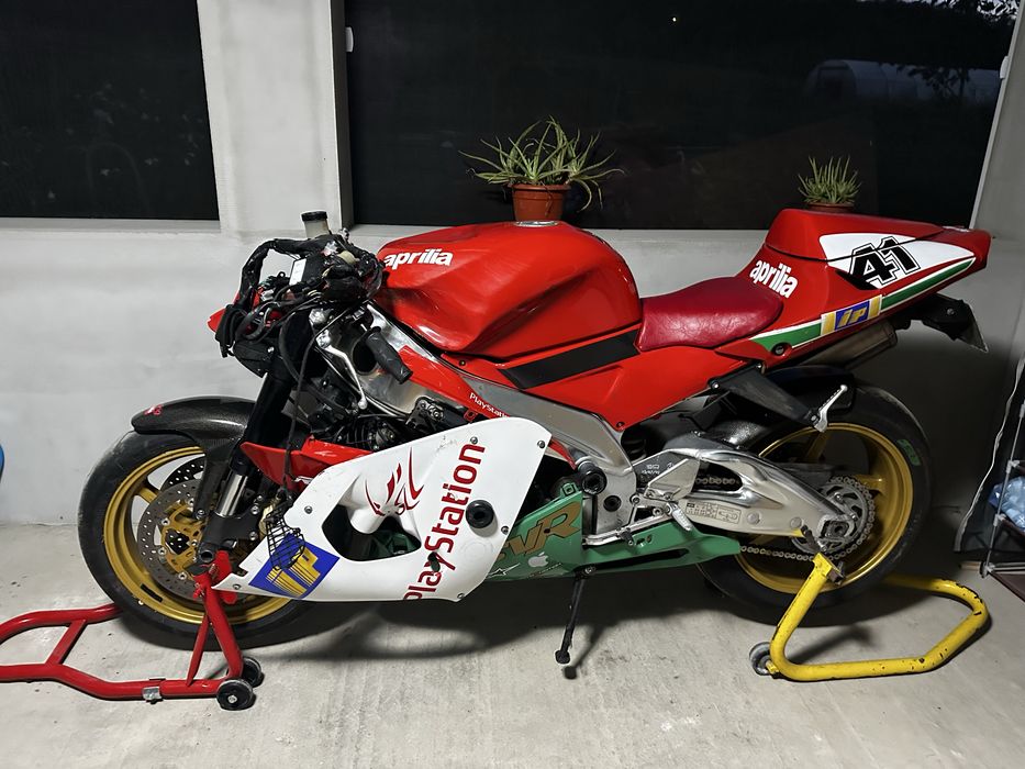 Aprilia RSV 1000