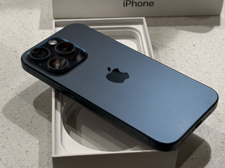 iPhone 15 Pro 128GB Titanium Blue – Перфектен, 93% Батерия.
