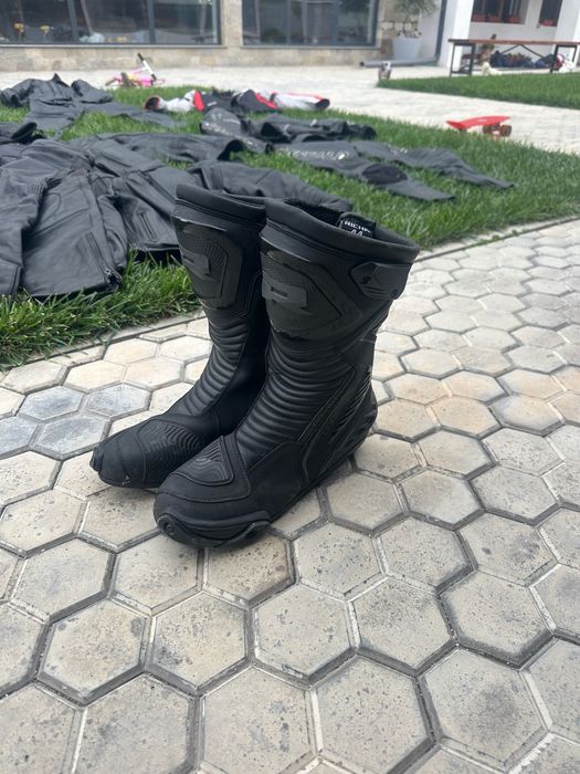 Ботуши,екипировка за мотор