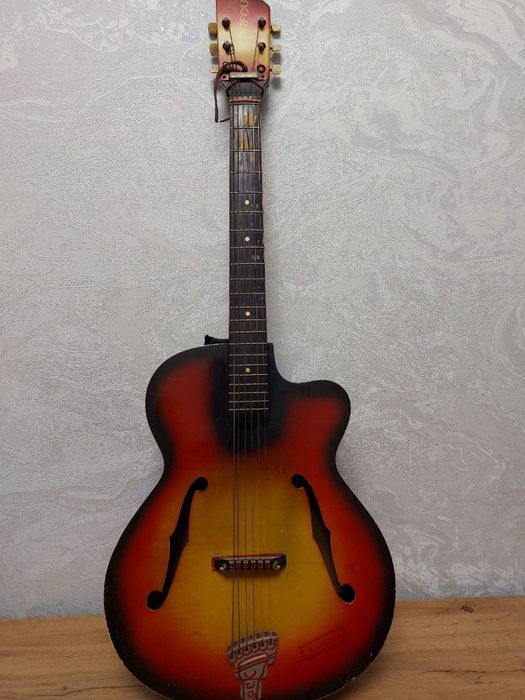 Gitara djipson va yog‘och gitara