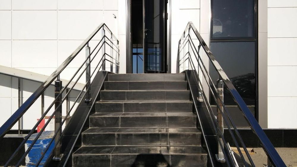 Нержавейка Перила 250000 Стекланный перила