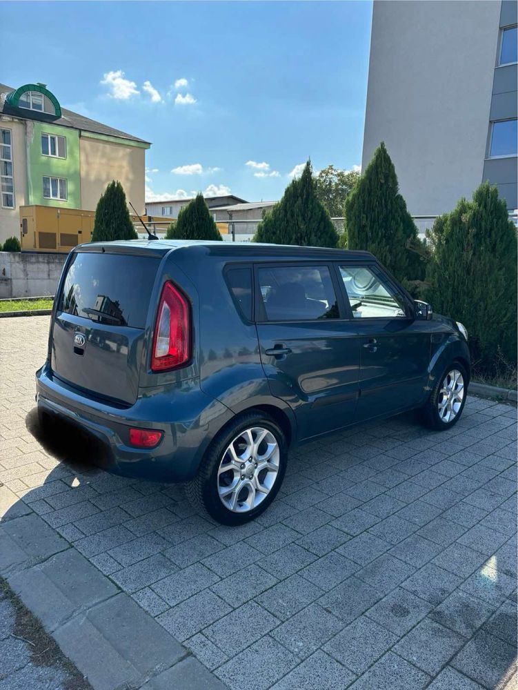 Kia soul 1.6 cdi - 2012 г.