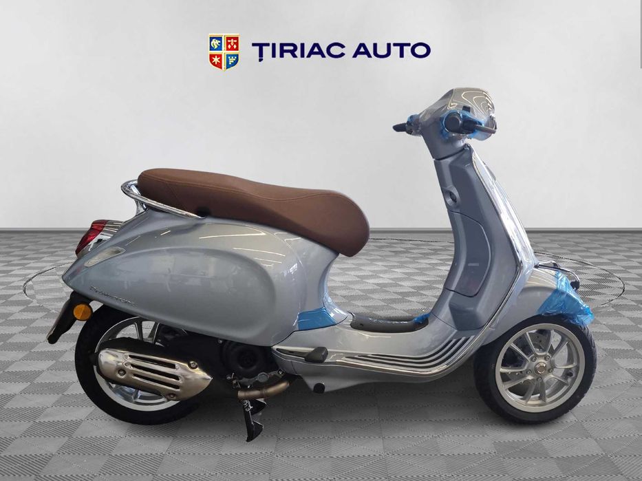 Piaggio Vespa Primavera 50 Grigio