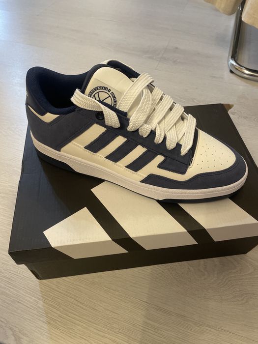 Papuci/ Adidasi Sport, Rapid Court Low( Adidas)