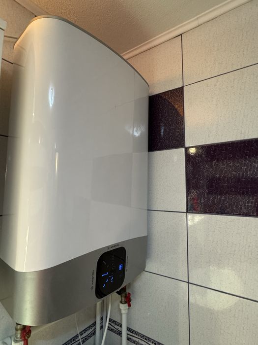 Vand boiler electric Ariston