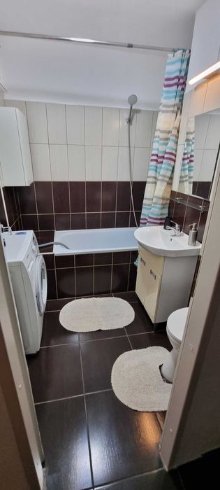 De închiriat garsoniră în cartierul Unirii