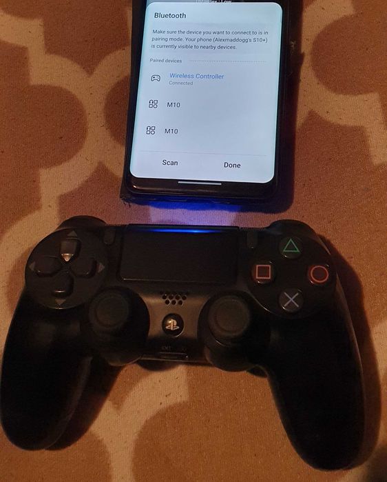 2 controllere 1 de Ps4 și 1 Xbox one de vânzare!