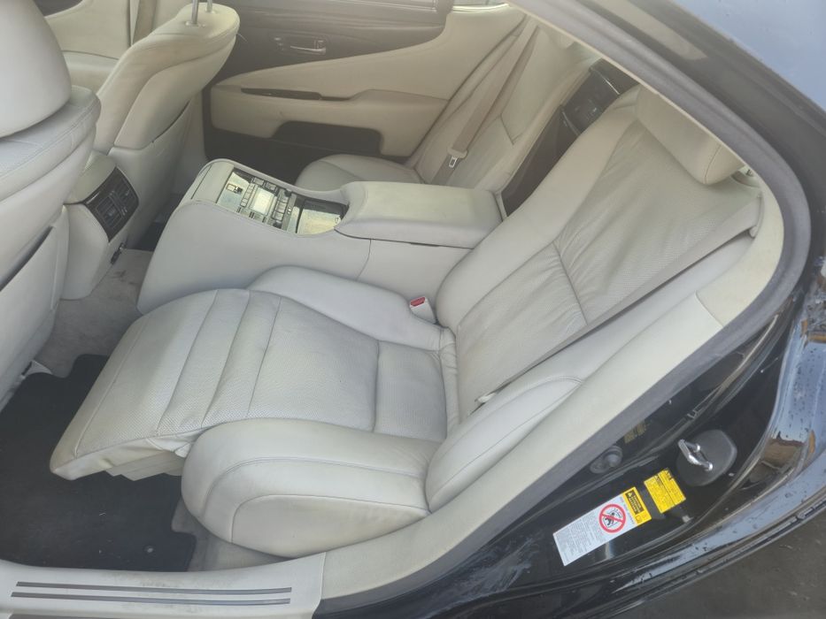 Lexus LS600HL 2009 5.0V8 volan dreapta