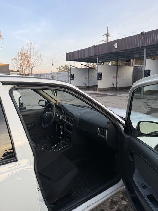 Продается Нексия 2