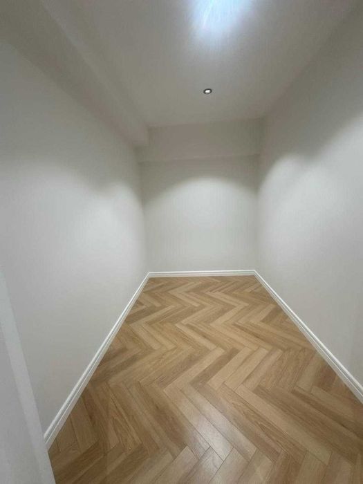 Евро дом мирабадский район 3 этажа( плодвал котельня) гараж с зарядкой