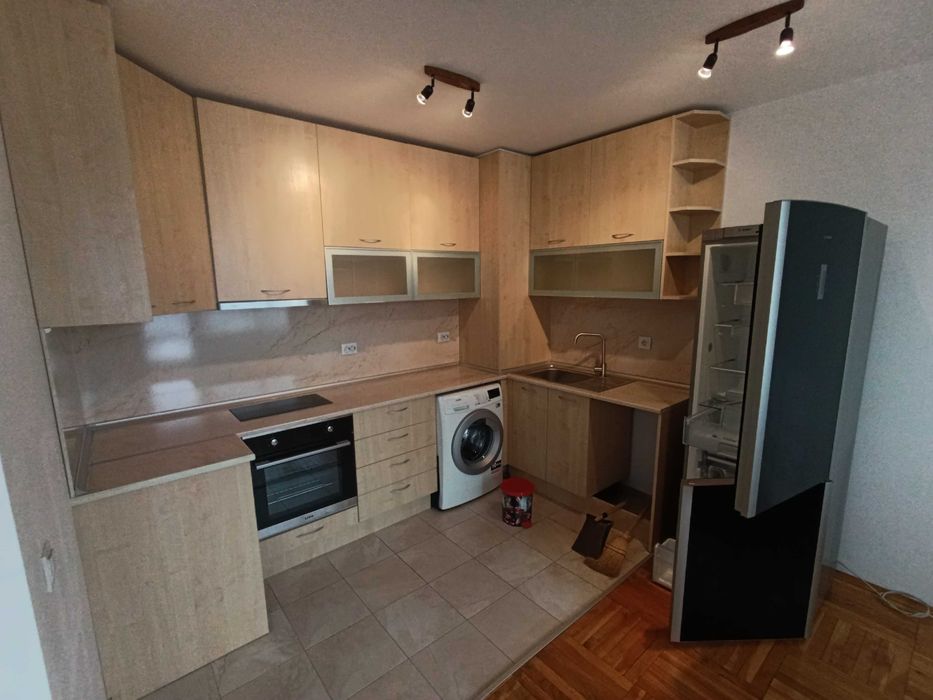 Дава се под наем Двустаен апартамент в София, Толстой - 67 кв.м за 548.25 € - Снимка #14