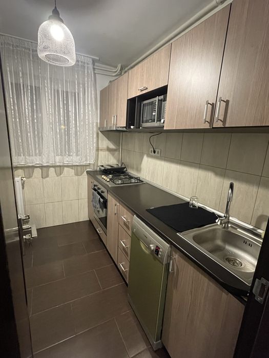 Inchiriez apartament 2 camere Favorit