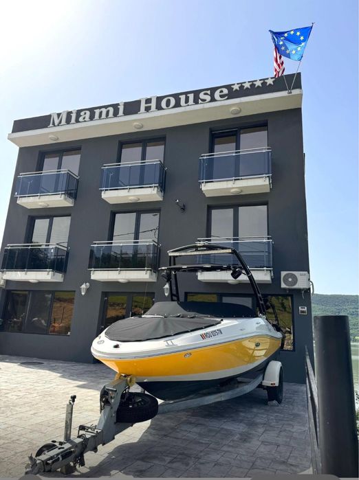 Barca Sea Ray 185