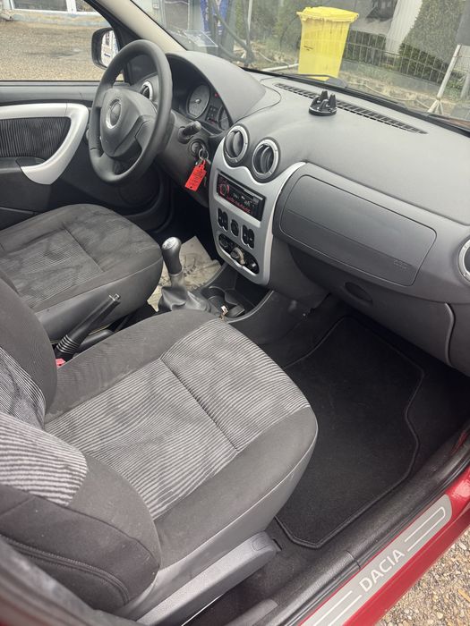 Dacia Logan MCV 2010 !