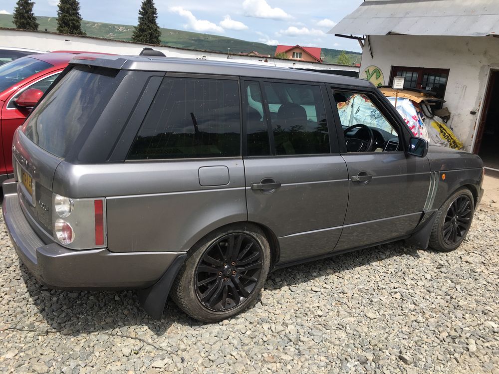 Usa fata/ spate range rover vogue