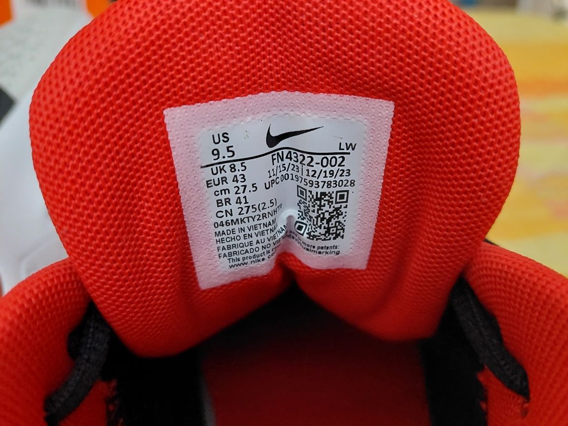 Маратонки Nike Precision 7