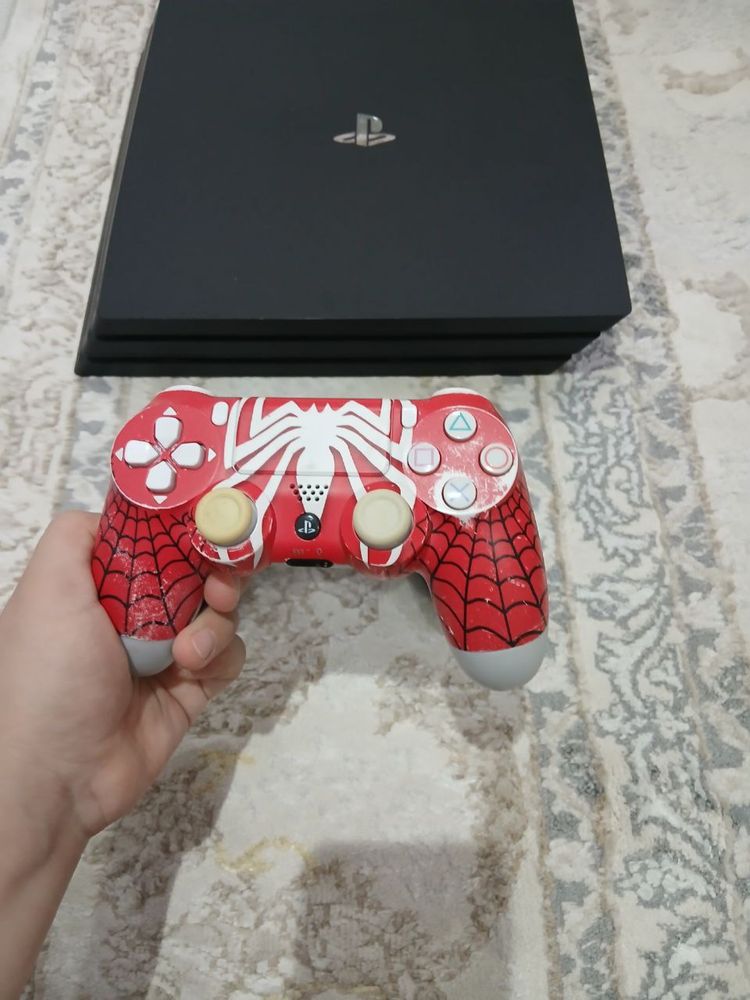 PlayStation 4 sotiladi! Holat zoor!! Ishonchli!!!