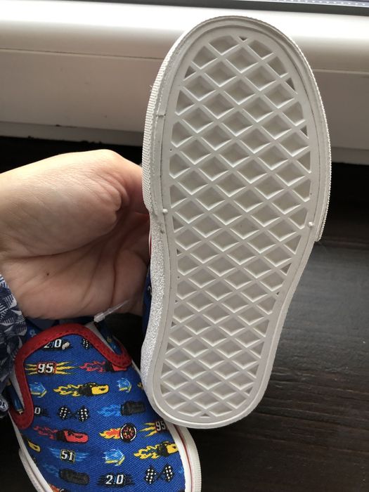 Tenesi Cars marimea 24 Lidl noi nepurtati