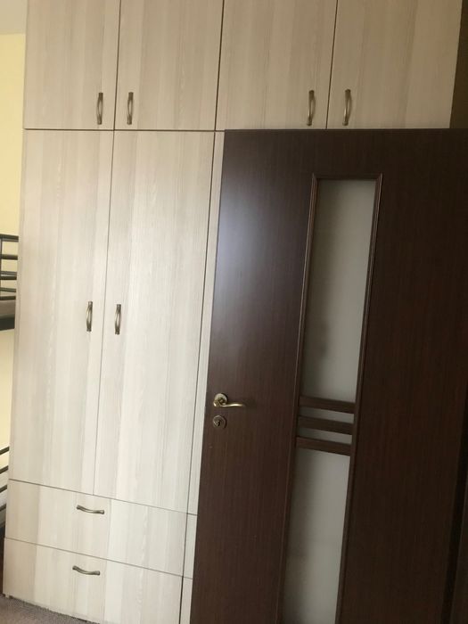 Închiriez apartament