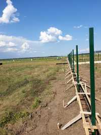 Garduri plasă bordurată
