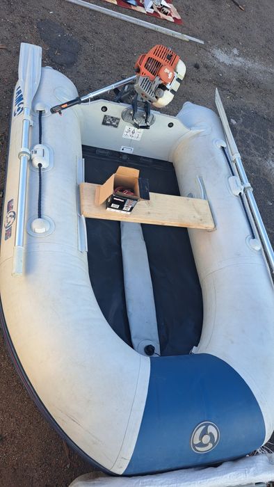 Vand barca cu motor sau schimb