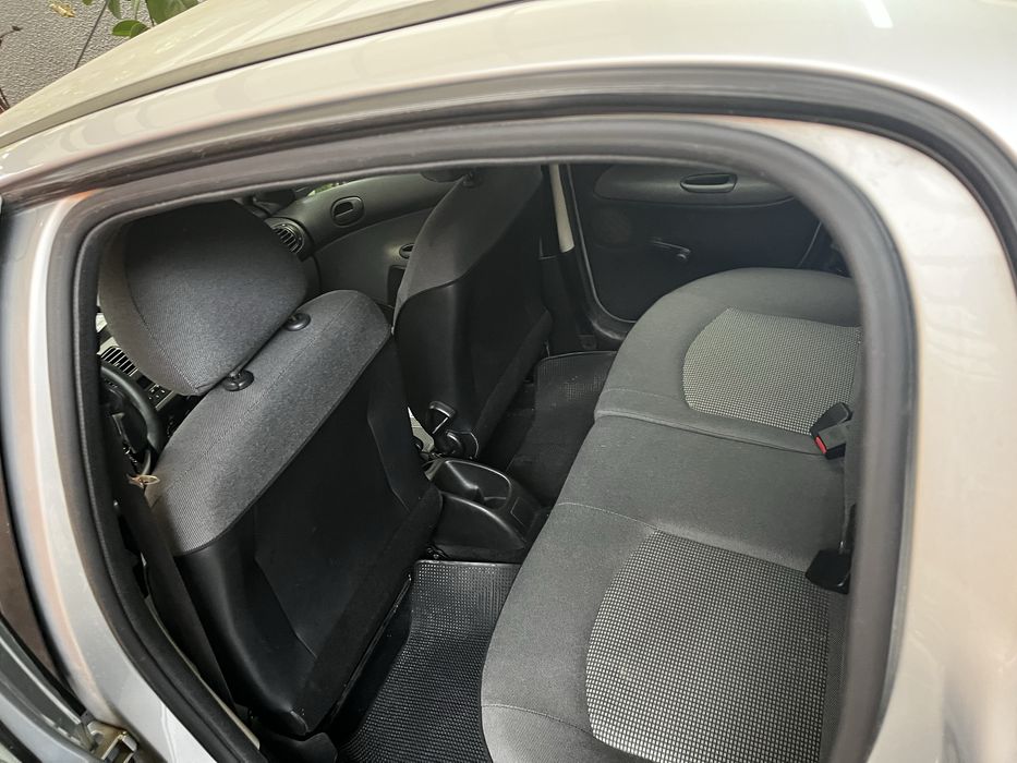 Vand Peugeot 206 -30 000km