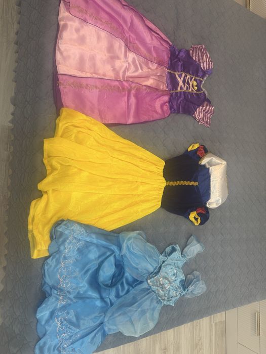 Продам корнавльное  детское платья