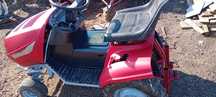 Vând tractoras de gazon 16 cai