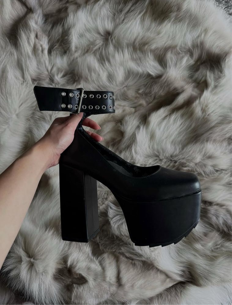 lamoda platform heels