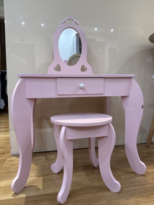 Детска тоалетка дървена